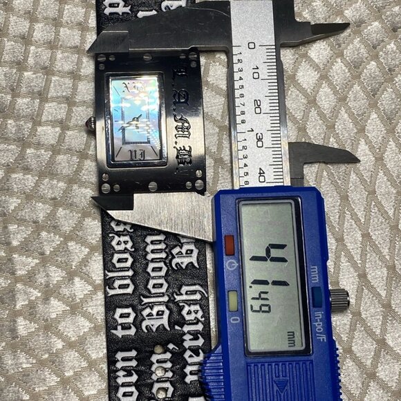 L.A.M.B. Gwen Stefani Women’s Watch LBA_0201001 Swiss Quartz - Picture 7 of 13